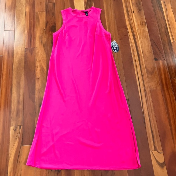 Scoop Dresses & Skirts - Sleeveless Maxi Dress in Bright Pink